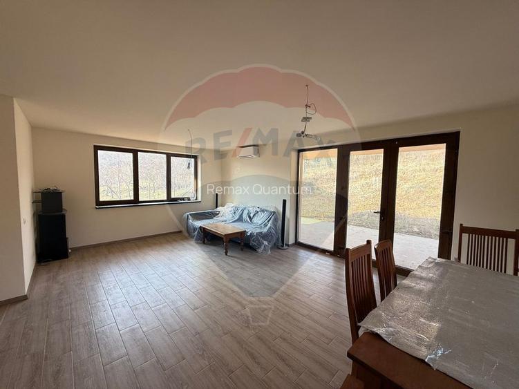 De vânzare Casă nouă cu 4 camere, teren 1190 mp Cartier Podgoria - 3