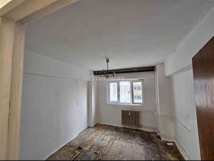 Vanzare 4 cam Romana - 6