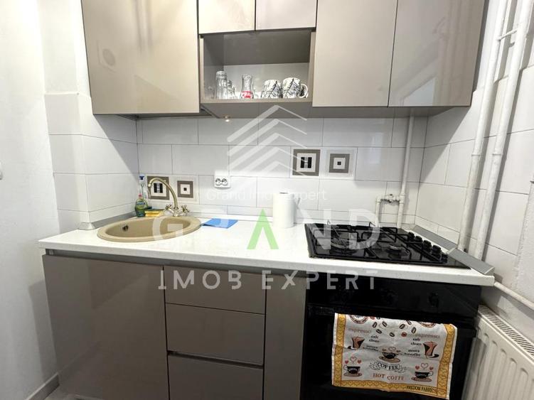 Garsonieră 30 mp | decomandată | modernă | balcon închis | P-ța Cipariu - 14