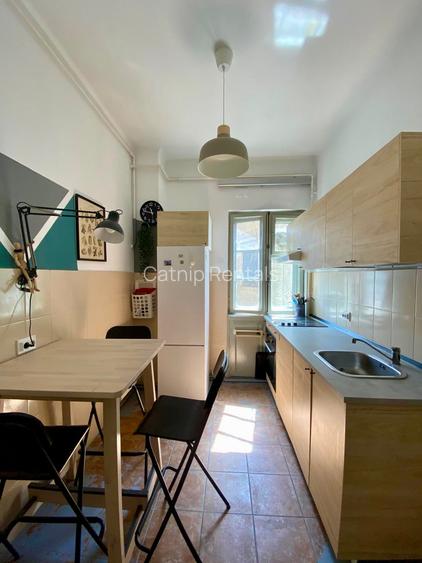 Large 4 Bedroom Apartment with Balcony | Universitate - Cismigiu Area - 12