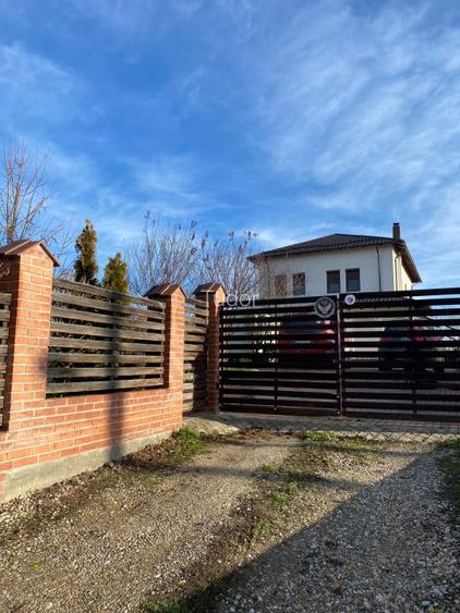 Casa de v&acirc;nzare Adunatii Copaceni - 2