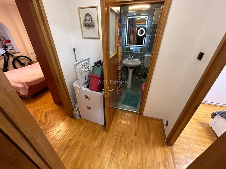 1 Decembrie 3 Camere Etaj 1 Centrala Proprie Instalatii Schimbate 12 Min Metrou - 15