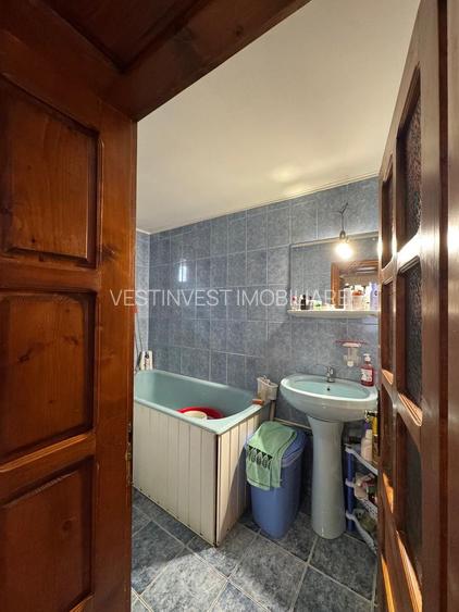 Casa de vanzare zona Sacadat - 5