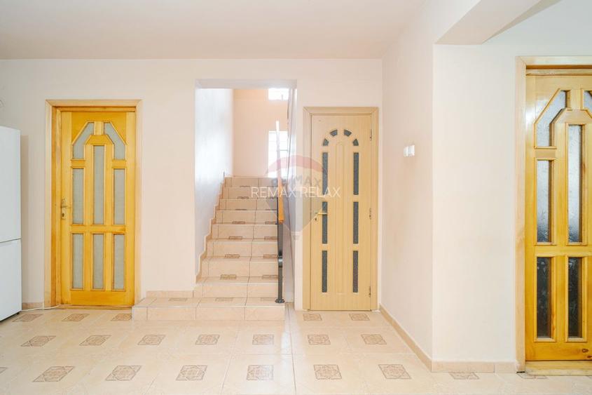 Casă / Vilă de Vânzare 200mp Teren 870mp Str. Soarelui - Valea Lupului - 11