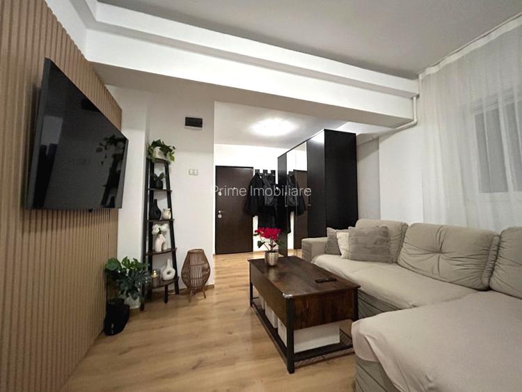 Apartament cu 3 camere, 70 mp, etaj 2/4 cu lift + parcare - Ultracentral - 2