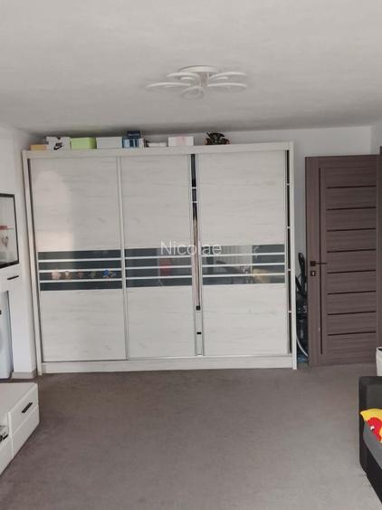 Apartament 3 Camere recent renovat si Mobila + Garaj   - 10