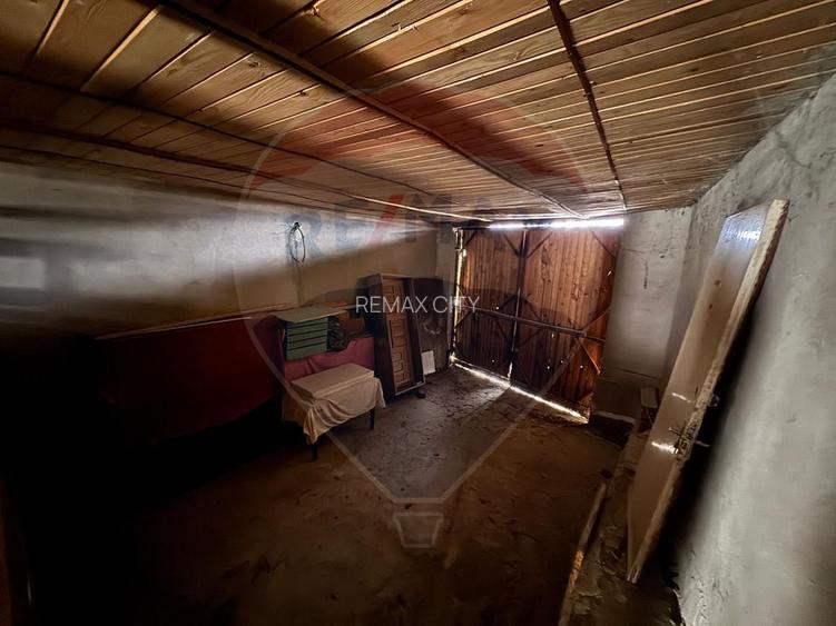 Casă / Vilă cu 6 camere de vânzare în zona Darmanesti - 56