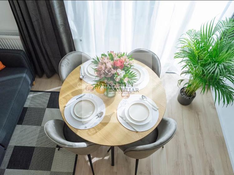 AIRBNB - 6 pers I Unirii - Centru Vechi I Etaj 4  I Balcon deschis - 6