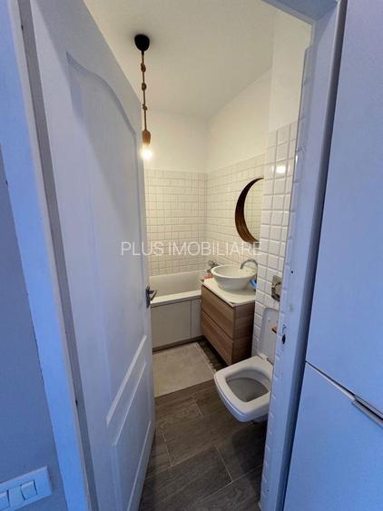 Apartament 2 camere Lux langa metrou Piata Romana - 3