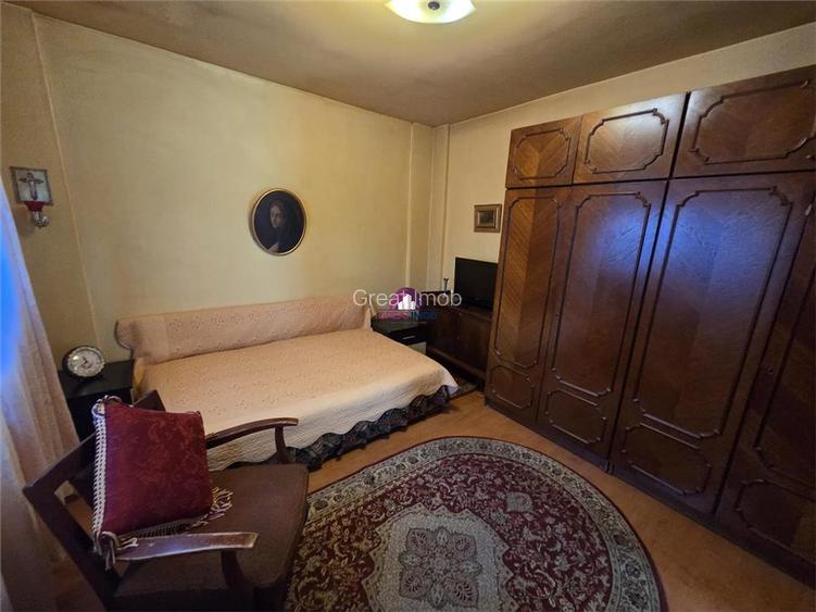 Vanzare casa Ostrov Mega Mall   Piata Delfinului - 11