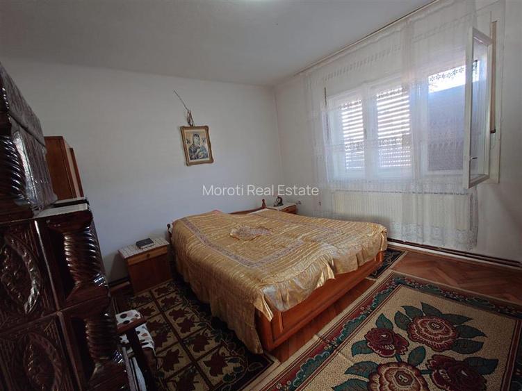 Casa cu teren, aproape de centrul balneo-termal Vata Bai - 14