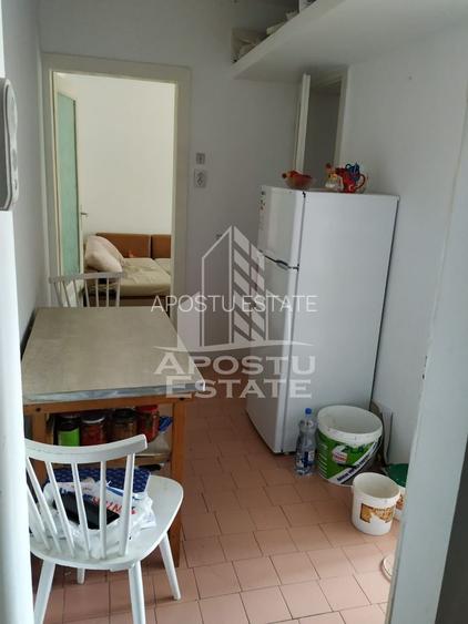 Apartament cu 2 camere, semidecomandat, etajul 2, zona Sagului - 7