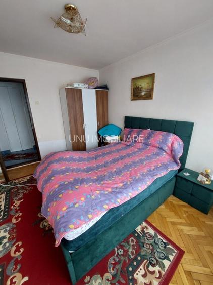 PODU ROS - RESTAURANT COTNARI - 2 CAMERE SPATIOS - ETAJ INTERMEDIAR - 53MP - 4