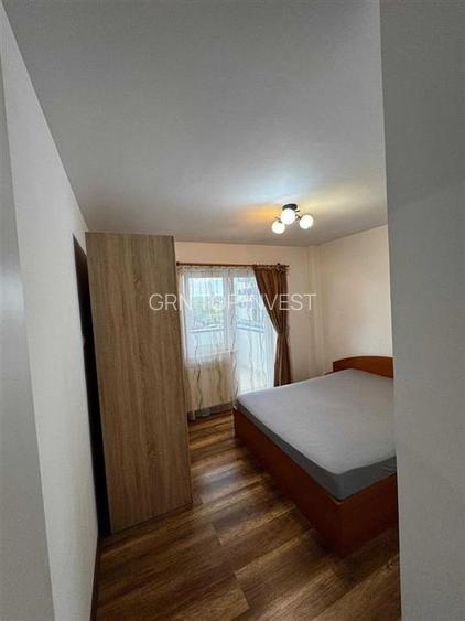 Apartament 3 camere 2 balcoane si 2 bai zona Calea Surii Mici - 4