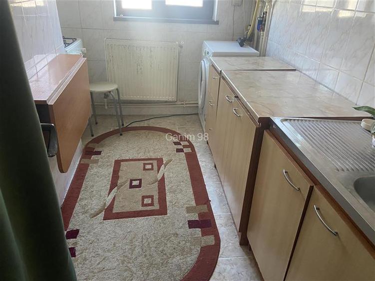 Apartament 2 camere, cartier Sud , et 3 4 , decomandat , centrala termica propri - 4