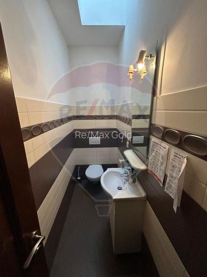 Inchiriere spratiiu birouri 65 mp + locuri parcare Piata Victoriei - 9