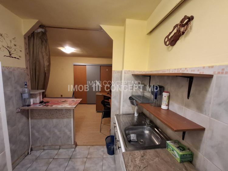 Inchiriere Garsoniera in zona Gh Doja - 13
