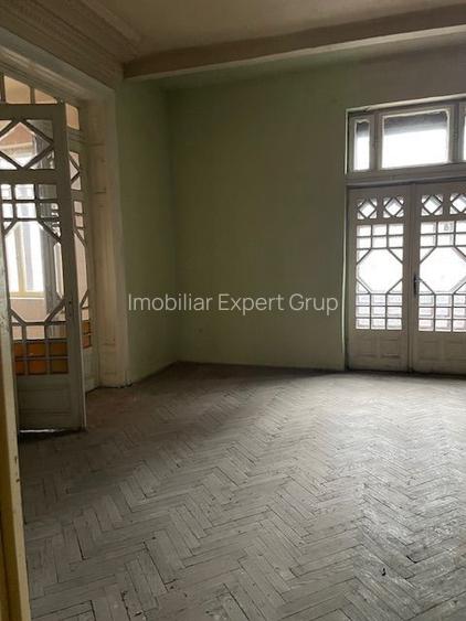 Piata Universitatii,et 1 si st 2ideal apart-hotel,sediu companie - 22