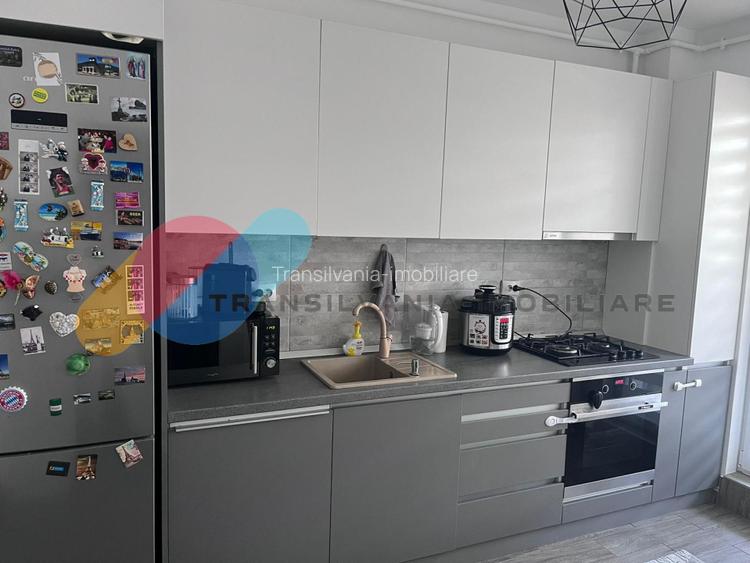 Apartament 2 camere, decomandat, mobilat + parcare subterana | Zona BMW - 5
