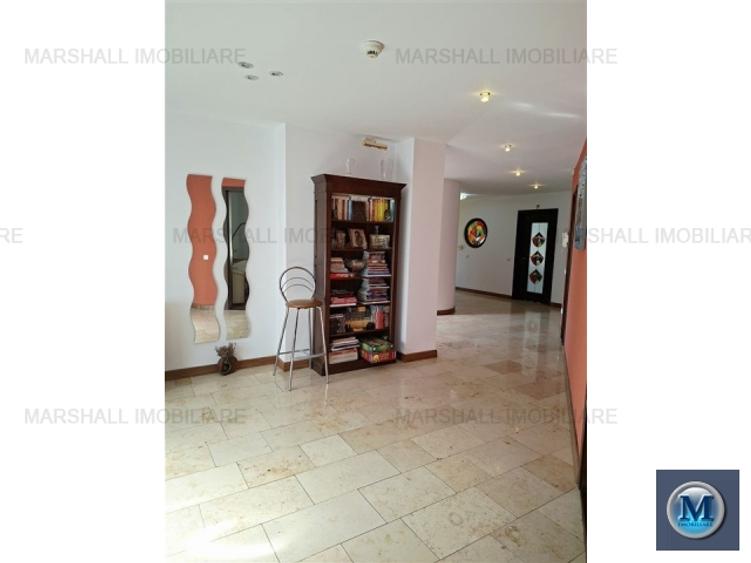 Vila cu 10 camere de vanzare, zona Buna Vestire, 530 mp #12734