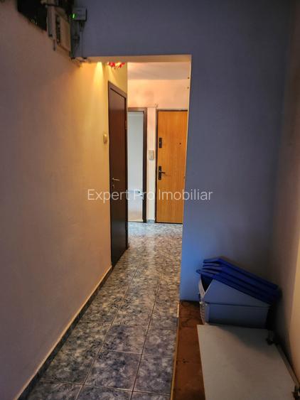 Militari  Uverturii -Aragonitului bloc 1985 et.1 decomandat 2 bai Liber Comision - 10