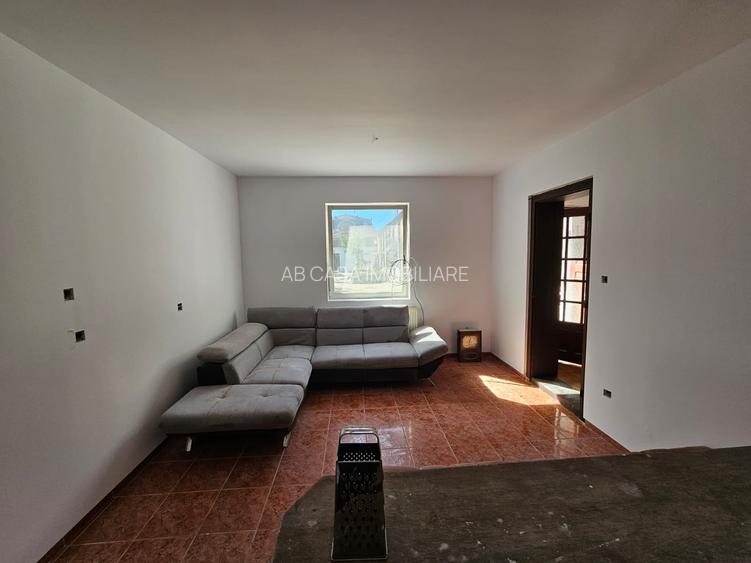 Casă individuală, 6 camere, teren generos, Sânandrei - central, comision 0% - 13