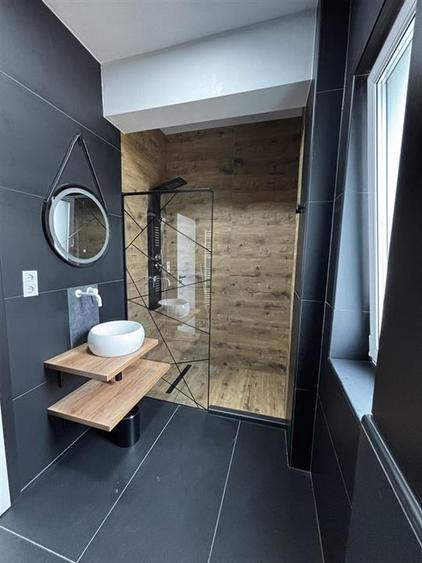 Apartament modern 3 camere cu balcon si loc de parcare zona Ciresica