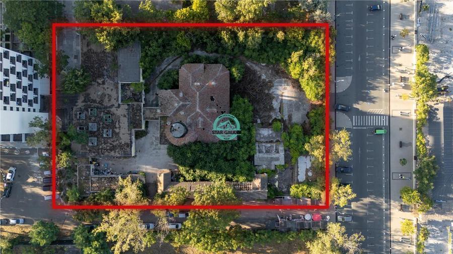 Vand fostul BAR ORIENT din MAMAIA avand teren 4371m, langa Vila Regala ( Regina