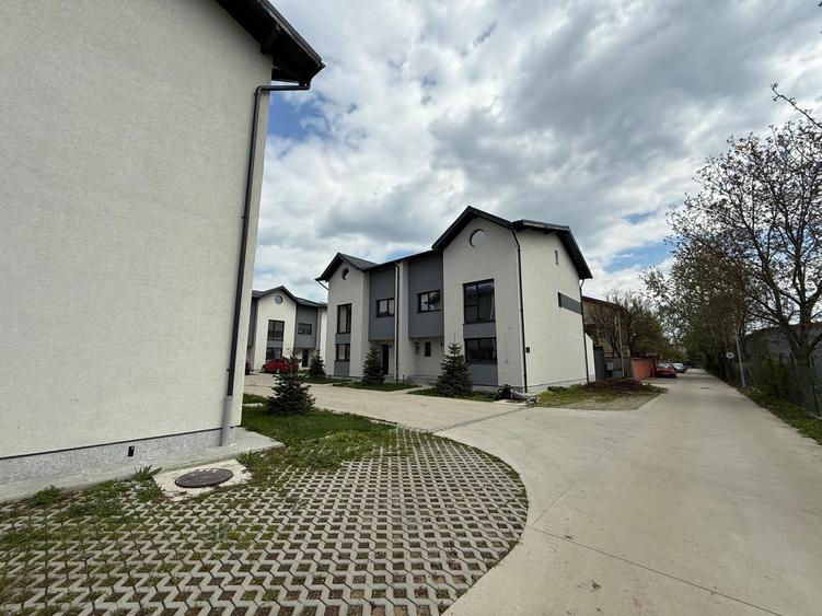 Casă 5 camere  Ansamblu rezidential Voluntari