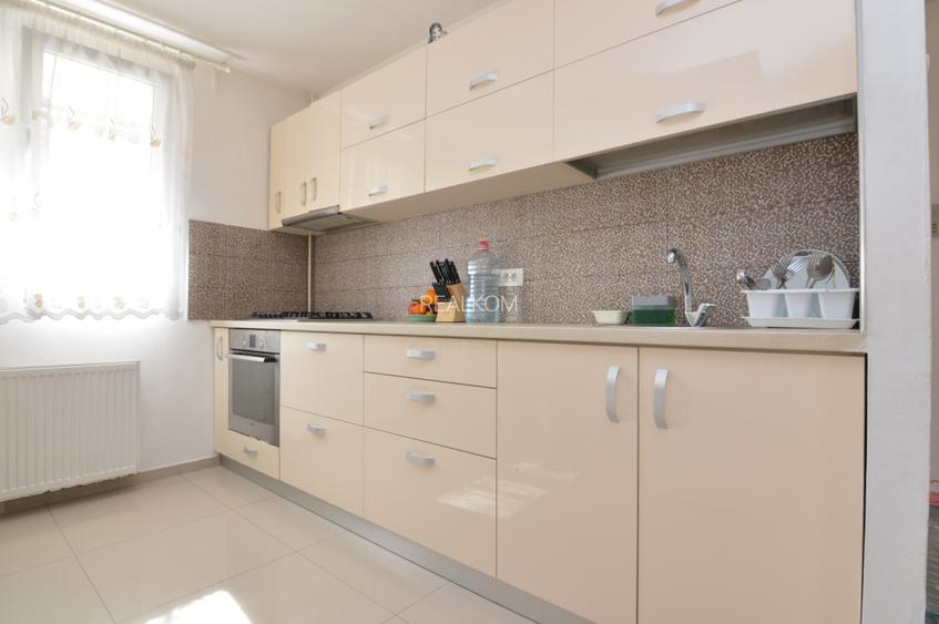 VANZARE APARTAMENT 4 CAMERE TITAN – 1 DECEMBRIE 1918 - STRADA FETESTI - 24