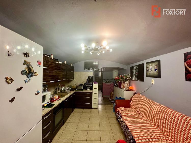 Apartament 3 camere la curte comuna de vanzare, zona Traian - 9