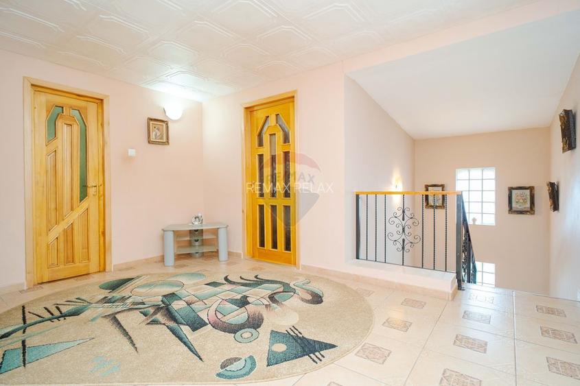 Casă / Vilă de Vânzare 200mp Teren 870mp Str. Soarelui - Valea Lupului - 15