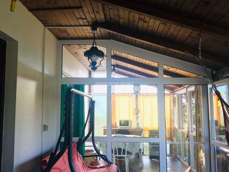 De vanzare casa D+P+M situat in Aradul nou, avand curte proprie - 5