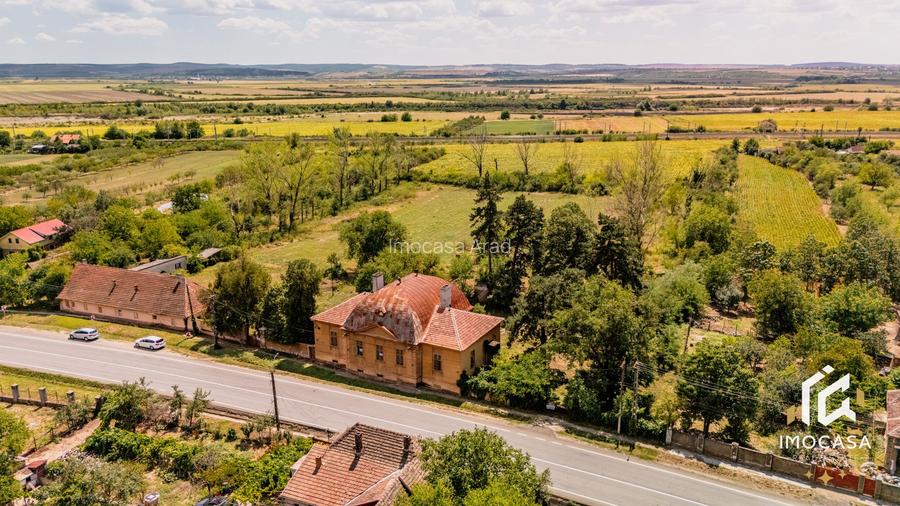 Vila Conac boieresc contelui Fabia 1920 de vânzare Păuliș Arad 2,4 ha - 16