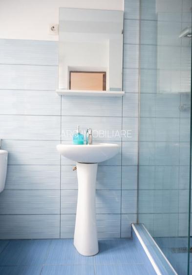 Apartament in casa, pozitionat intr-o zona centrala si linistita  - 9