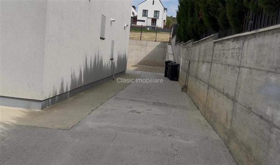 Vanzare casa individuala noua cu 5 camere, teren 565 mp in Iris- zona Voronet - 15