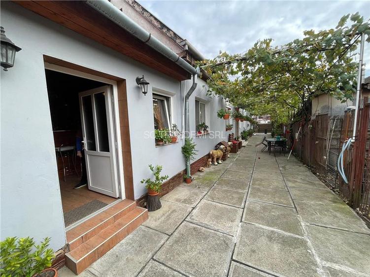 Casa singur in curte cu teren 774mp,zona Turnisor - D.D.Rosca - 2