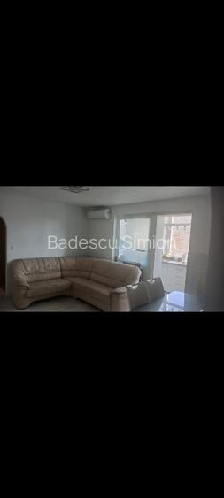 Vând apartament pe str. Libertatii nr 8 (trecere pietoni spre piață) - 2