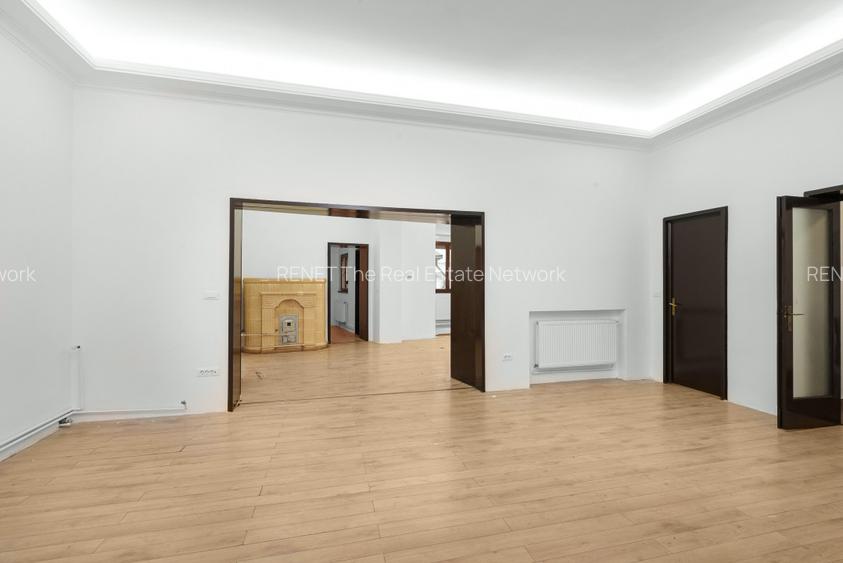 VILA INTERBELICA DE 550 MP-FOISORUL DE FOC - 2