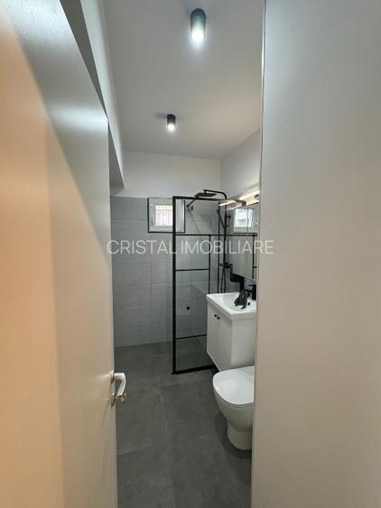 Apartament 2 camere decomandat, renovat complet, parcare, fără risc seismic - 9