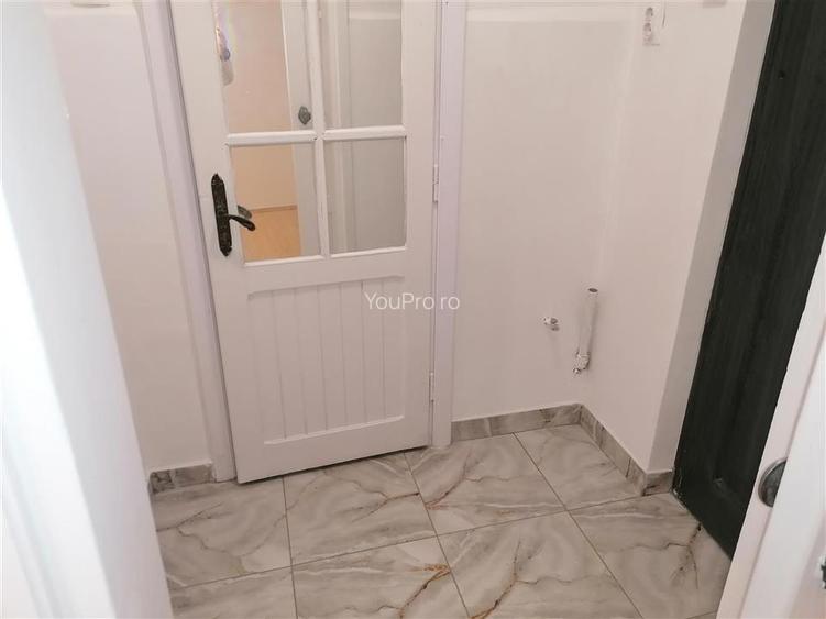 Proprietar Decomandat Etaj 1 Centrala Bloc Izolat - 11