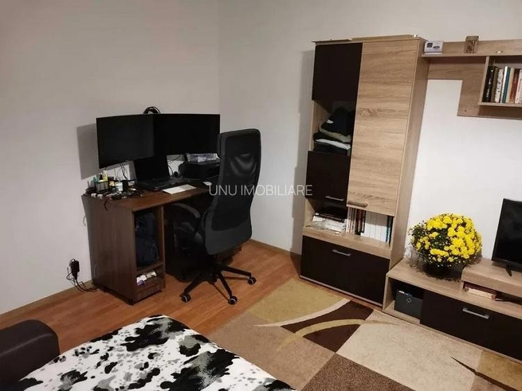 Apartament cu 1 camera - zona Centru Civic - Tg. Cucu - 5