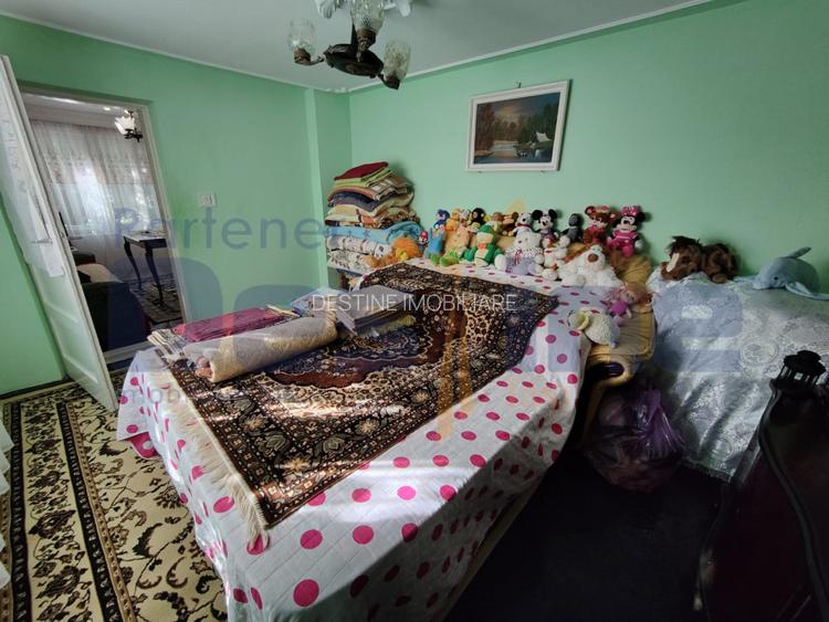 Casa batraneasca modernizata 74 mp + 73 mp anexe teren 585mp - 11