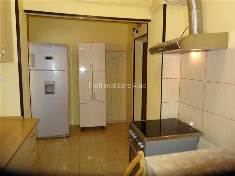 Inchiriez apartament cu 2 camere, etajul 1 Gara-Podgoria - 6