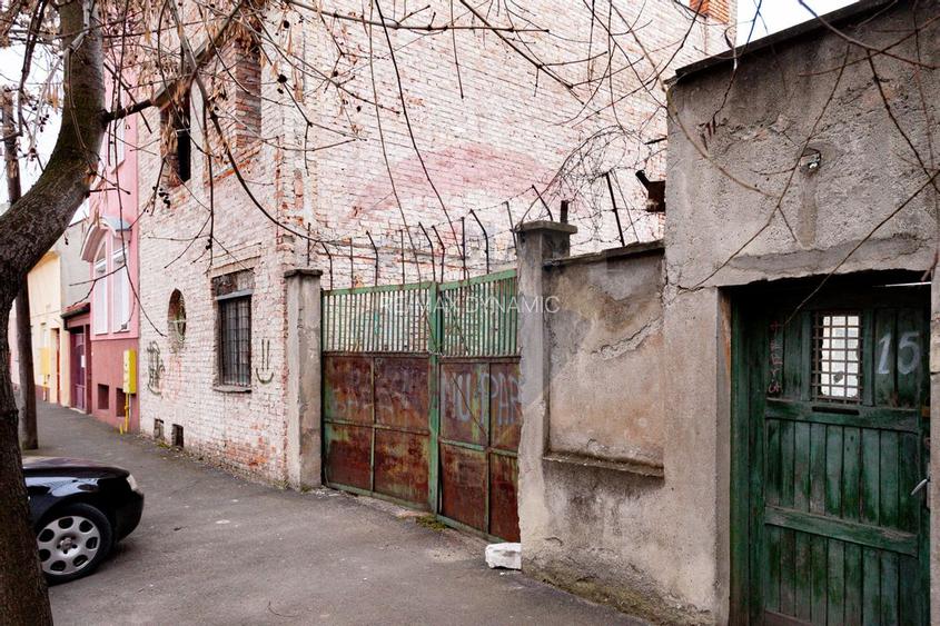 Casă cu teren generos de 786 mp, situată pe strada Transilvaniei - 2