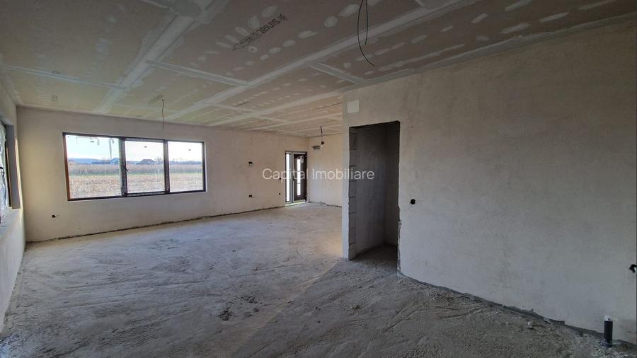 Casa de vanzare, Catalina, 3 dormitoare, 9 ari Comision 0% - 2