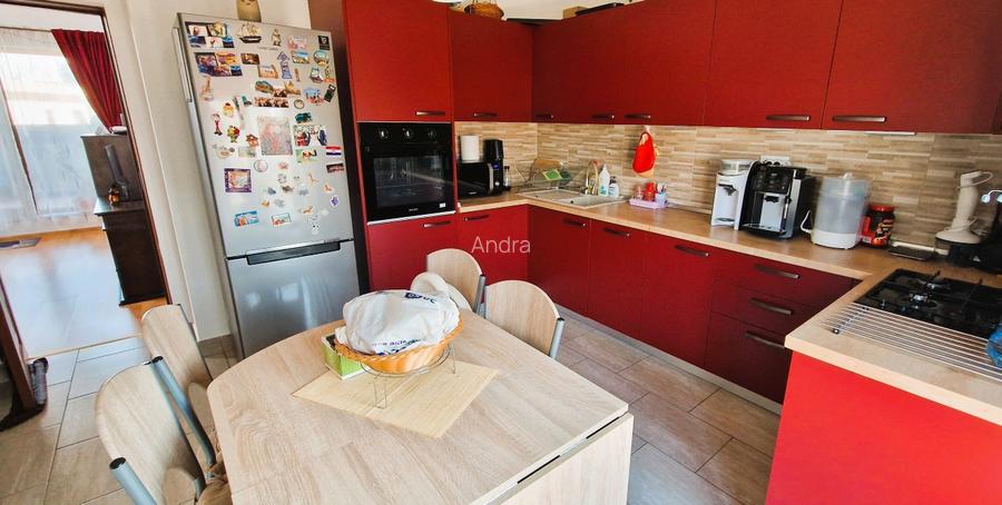 Apartament tip penthouse, 3 camere, singur pe etaj - 13