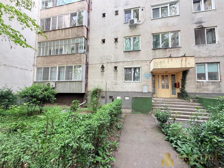 Apartament cu 2 camere tip B de vanzare pe str. Splaiul Crisanei  - 12