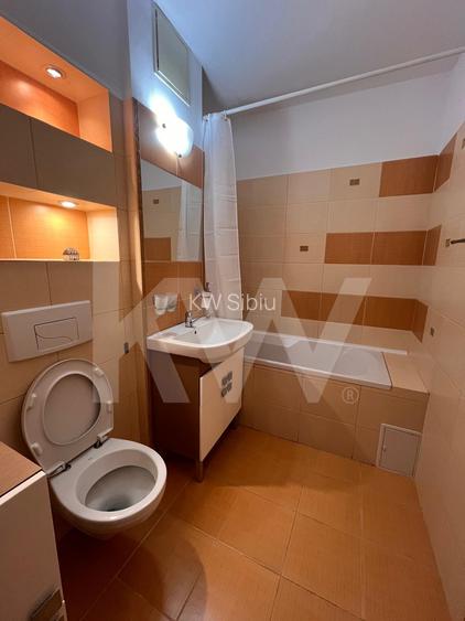 Apartament 4 camere, Strand Sibiu, langa Liceul Onisifor Ghibu - 8