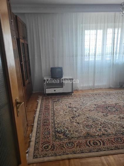 Închiriere Apartament  - 8